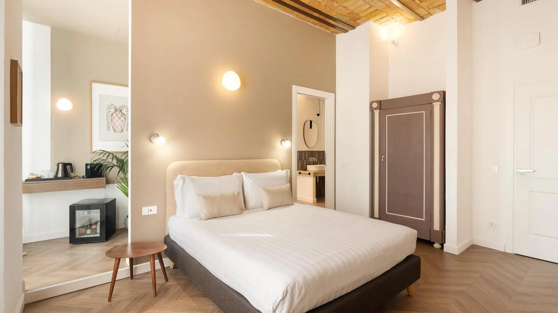 Elegantia Luxury Rooms Trastevere Rome 0*,