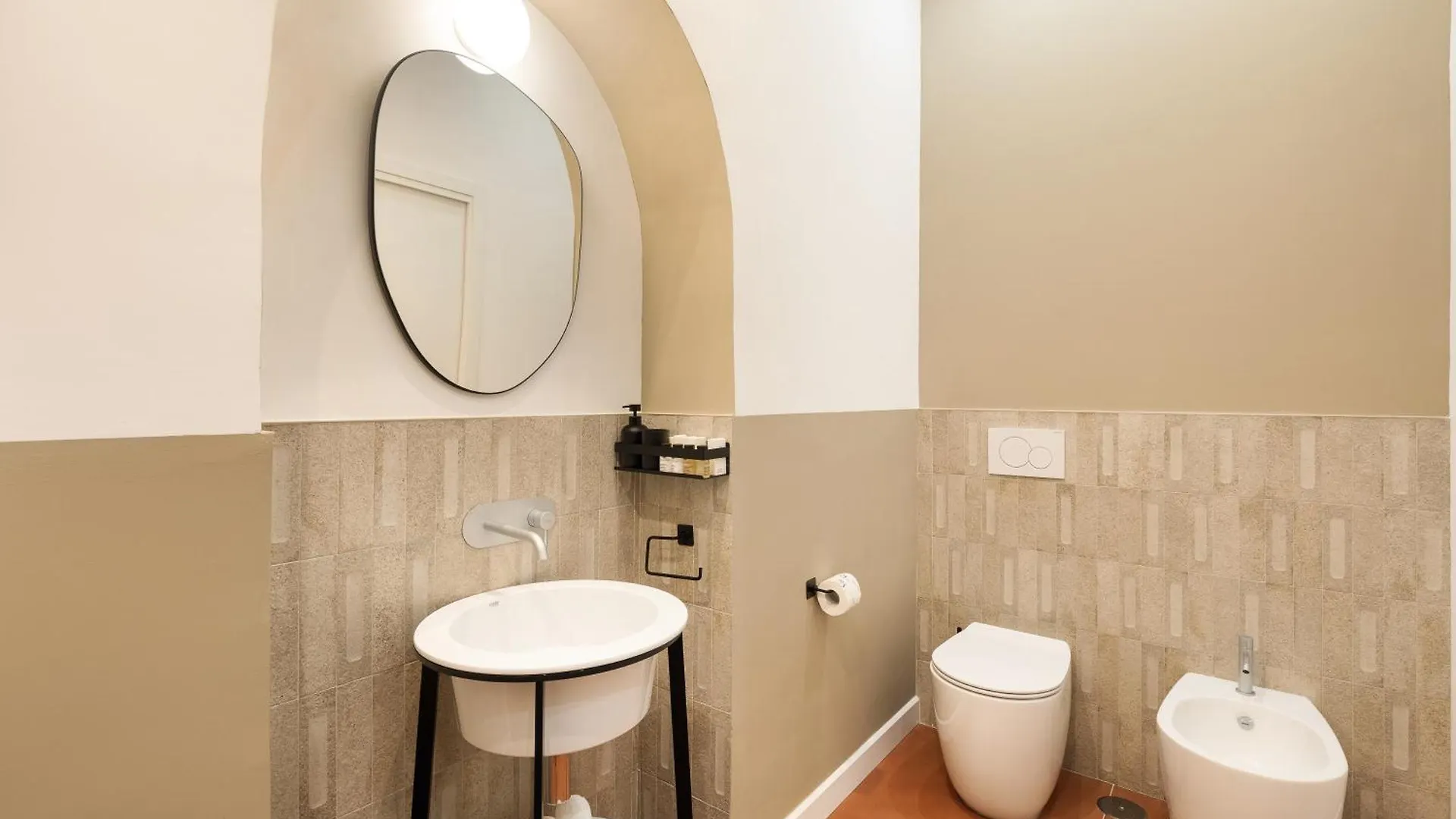 Elegantia Luxury Rooms Trastevere Rome Italy